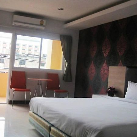 Orange Grand Hotel Ban Khlong Phruan Exteriör bild